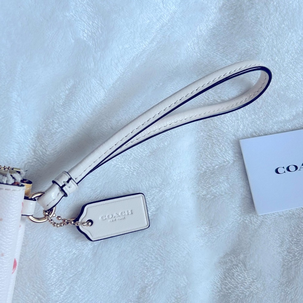 NWT Coach C1814 cherries double zipper wristlet w/ hang tag π - Picture 3 of 10